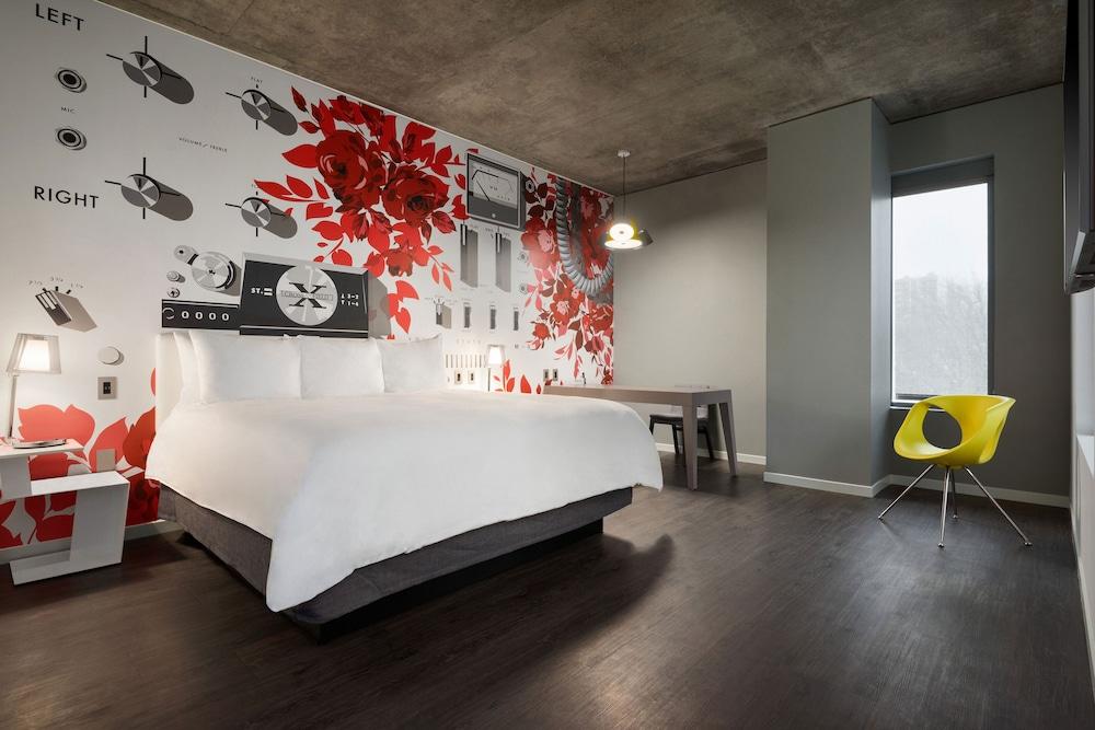 Hotel Vance, Portland, A Tribute Portfolio